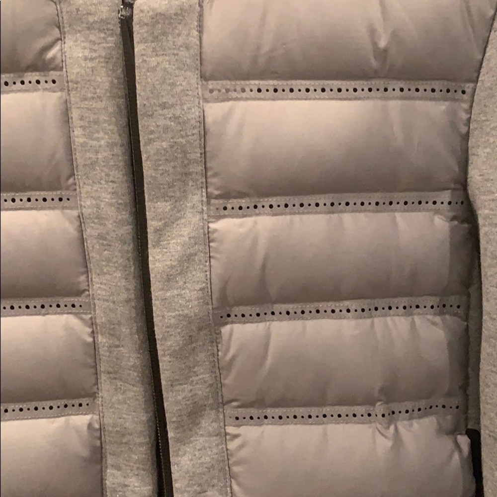 Nike Jacket - Picture 3 of 7